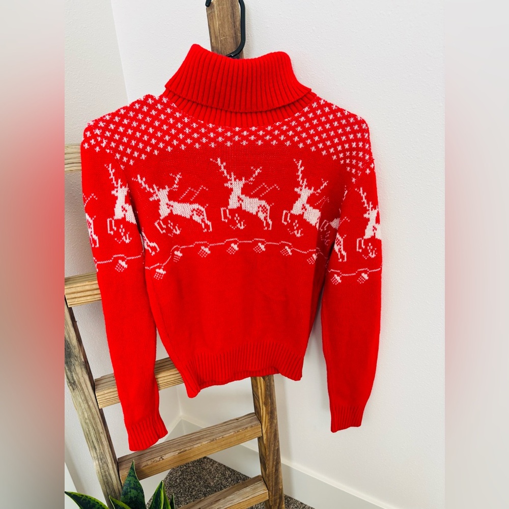 Vintage Avon Vibrant Red Holiday Reindeer Knit Sweater 🦌🎄